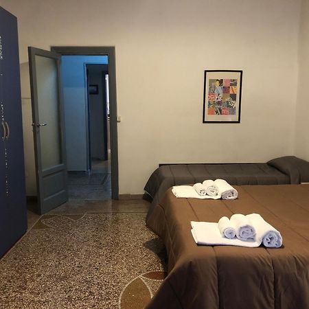 Tarumbo Holiday Intero Appartamento 120 Mq Naples Exterior photo