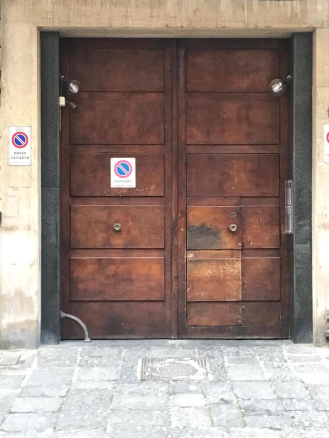 Tarumbo Holiday Intero Appartamento 120 Mq Naples Exterior photo